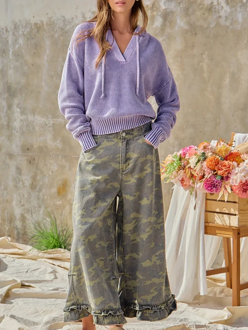 💕Arrives June! Bibi Cropped Camo Ruffle Hem Pants - Picture 4 of 10